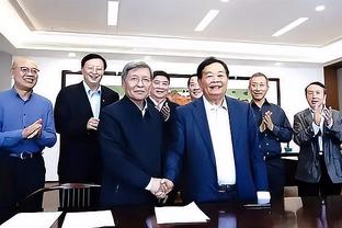 德甲-桑乔回归首战即助攻 多特3-0达姆施塔特终结四轮不胜